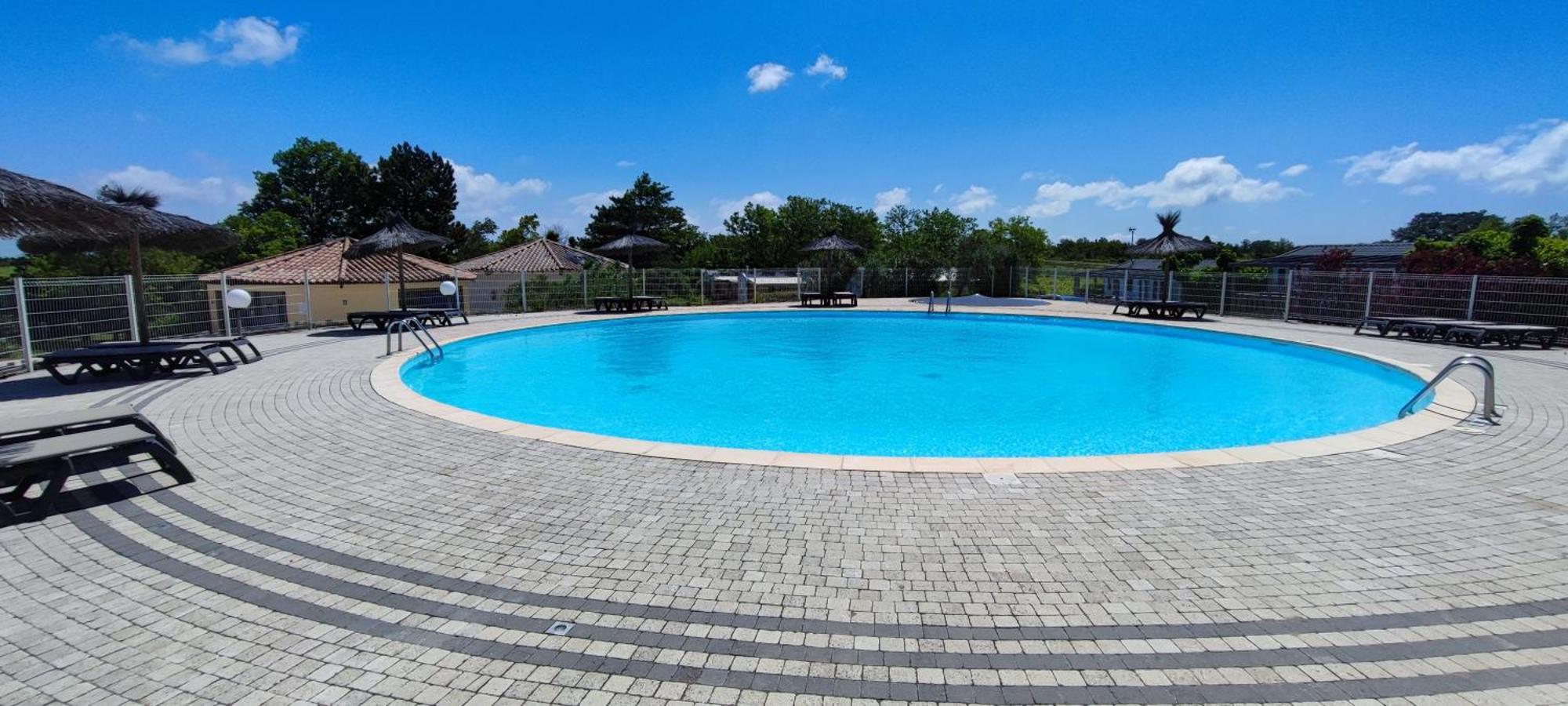 Camping Carrefour De L'Ardeche Saint-Remeze Εξωτερικό φωτογραφία
